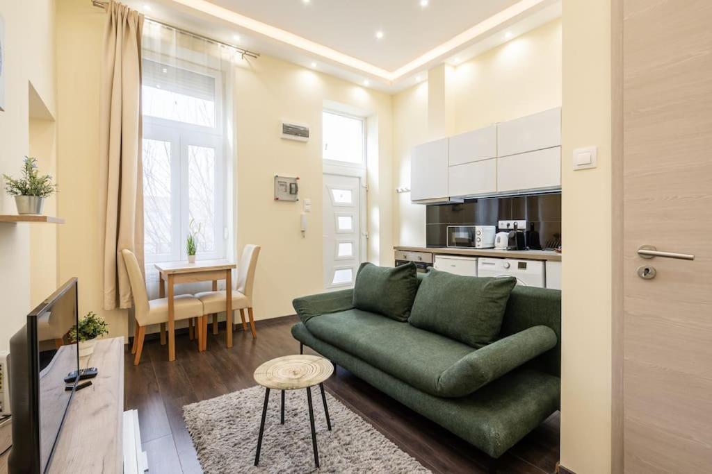 Peppy Home Of Harmony Budapest Extérieur photo