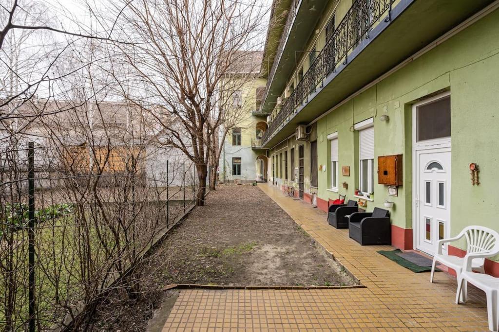Peppy Home Of Harmony Budapest Extérieur photo