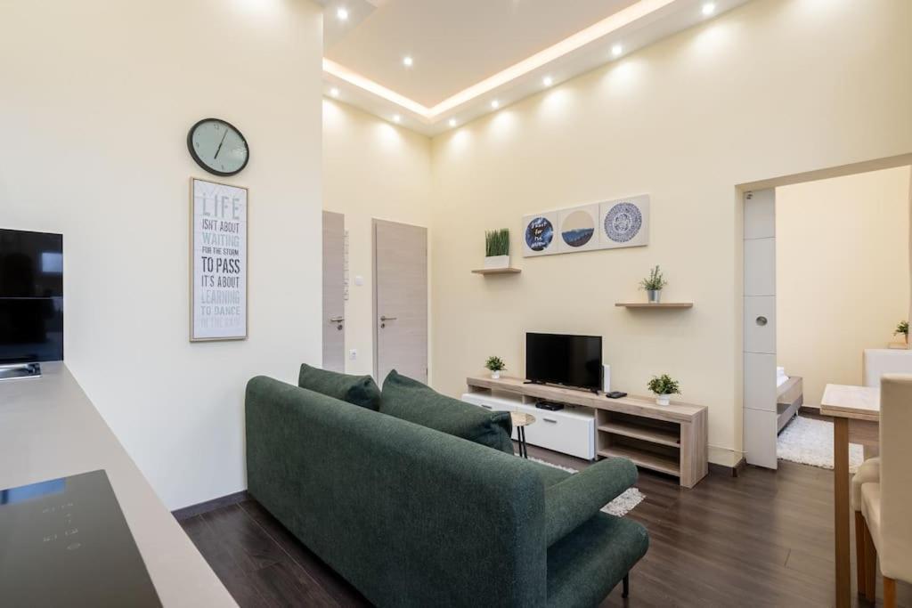 Peppy Home Of Harmony Budapest Extérieur photo