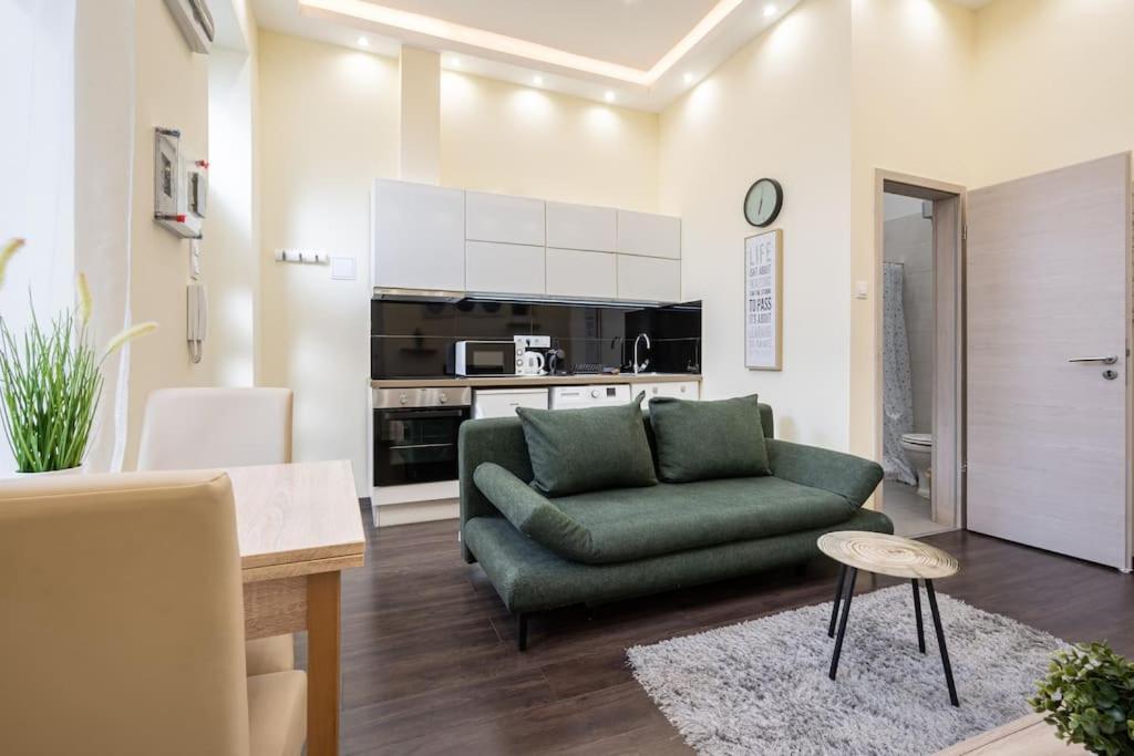 Peppy Home Of Harmony Budapest Extérieur photo